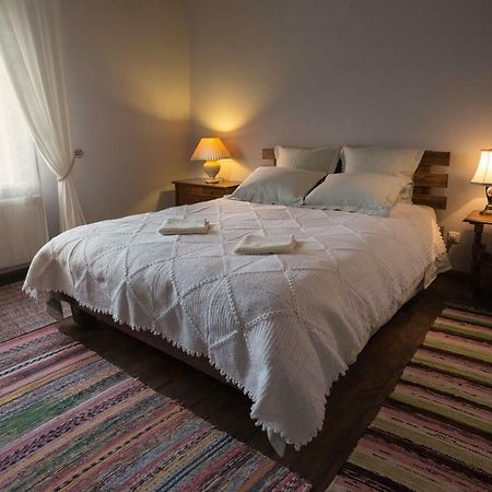 Appartement Divas Istabas à Saldus Extérieur photo